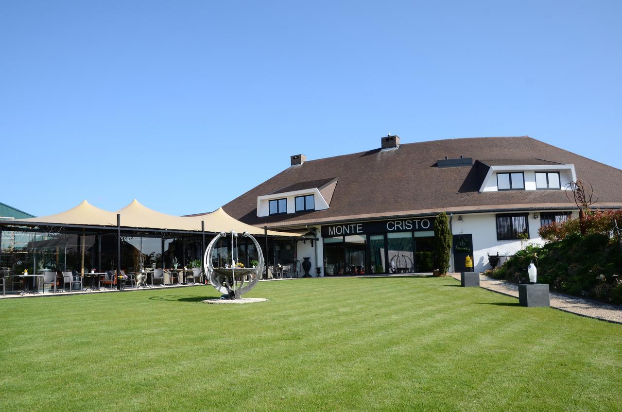 Hotel Monte Cristo Hoeselt ภายนอก รูปภาพ