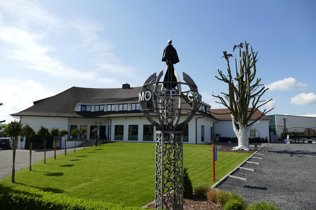 Hotel Monte Cristo Hoeselt ภายนอก รูปภาพ