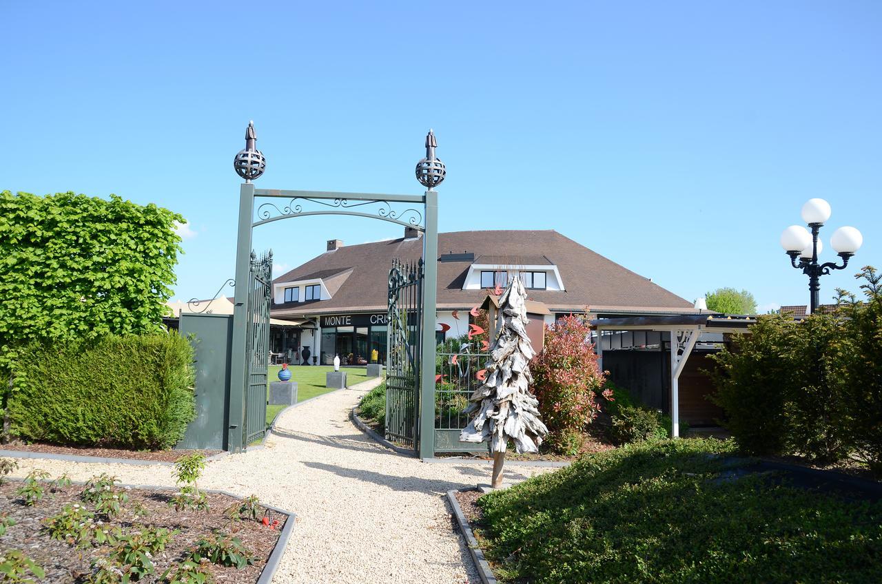 Hotel Monte Cristo Hoeselt ภายนอก รูปภาพ
